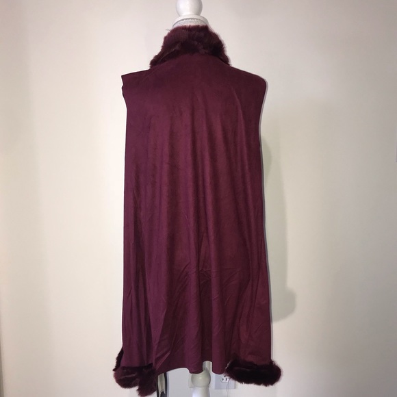 Code Burgundy Faux Fur Faux Suede Vest OSFA NWT - Picture 3 of 5
